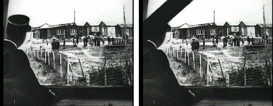 les deux photos en parallèle. Sur celle de gauche, on distingue au premier plan un gendarme français, de dos, avec son képi. Sur la photo de droite, une barre noire, comme une poutre, cache le képi...