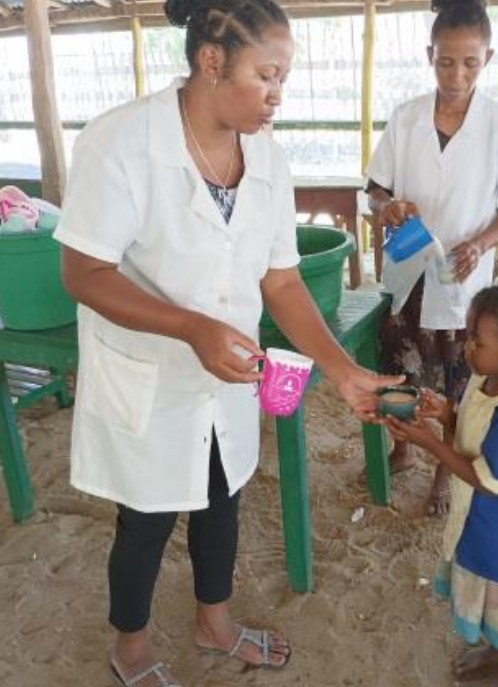 distribution de lait à l'école